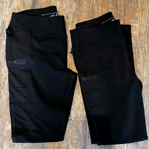 Carhartt Pants - Two pairs of women's size small black Carhartt, heavy duty work leggings